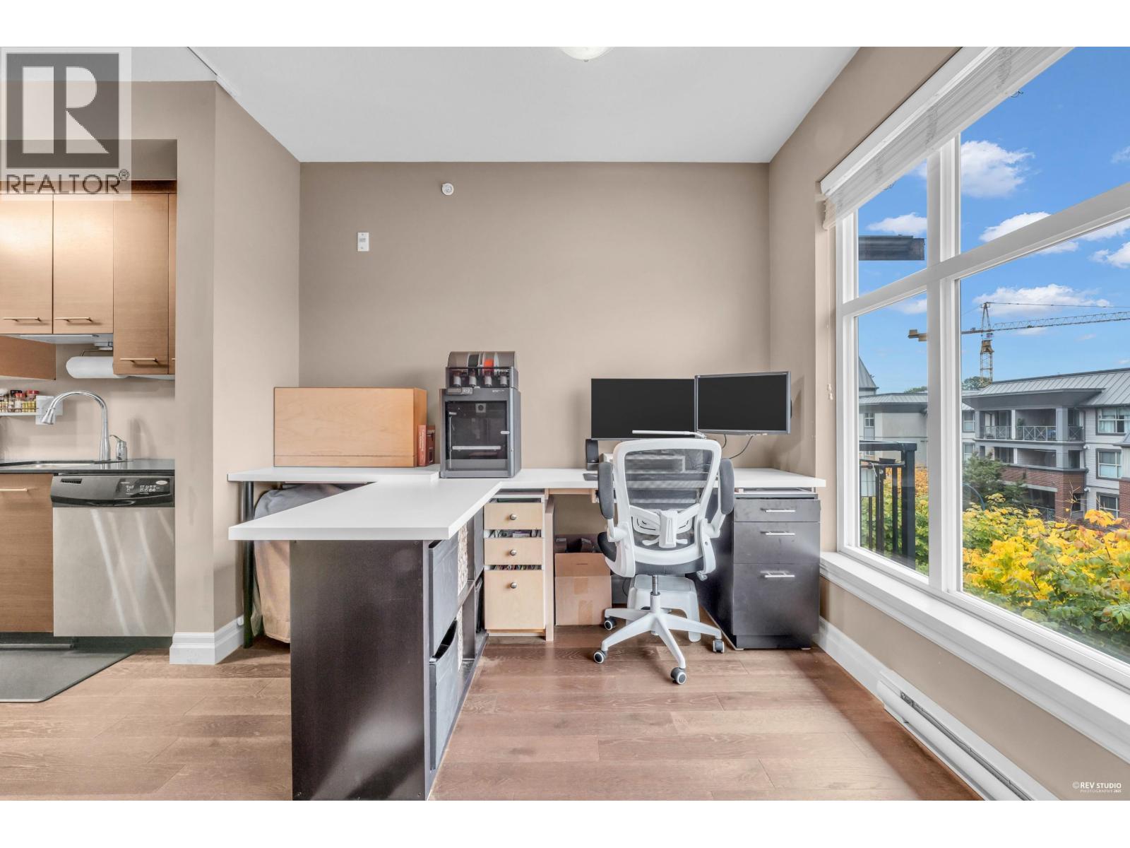 404 2343 Atkins Avenue, Port Coquitlam, British Columbia  V3C 1Y7 - Photo 5 - R3057774