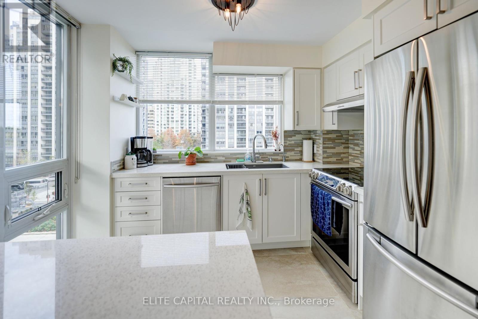 619 - 35 Hollywood Avenue, Toronto, Ontario  M2N 0A9 - Photo 7 - C12459107