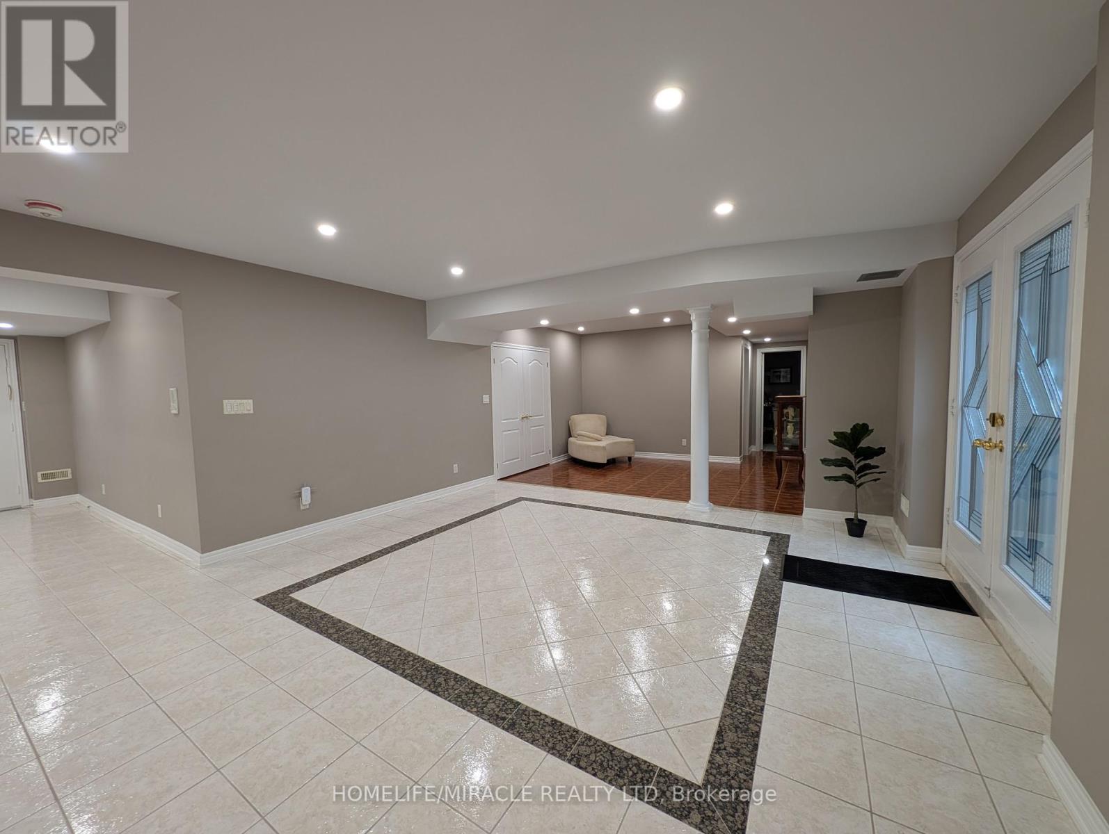 Basement - 63 Loudon Crescent, Vaughan, Ontario  L4J 8N4 - Photo 14 - N12459289