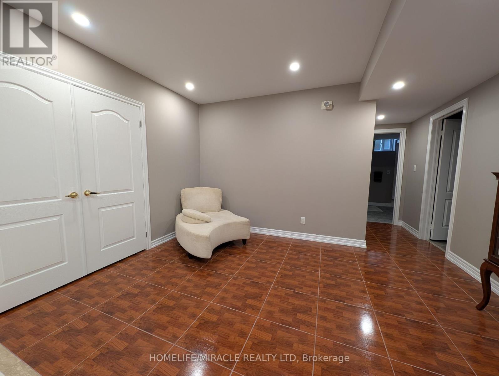 Basement - 63 Loudon Crescent, Vaughan, Ontario  L4J 8N4 - Photo 16 - N12459289