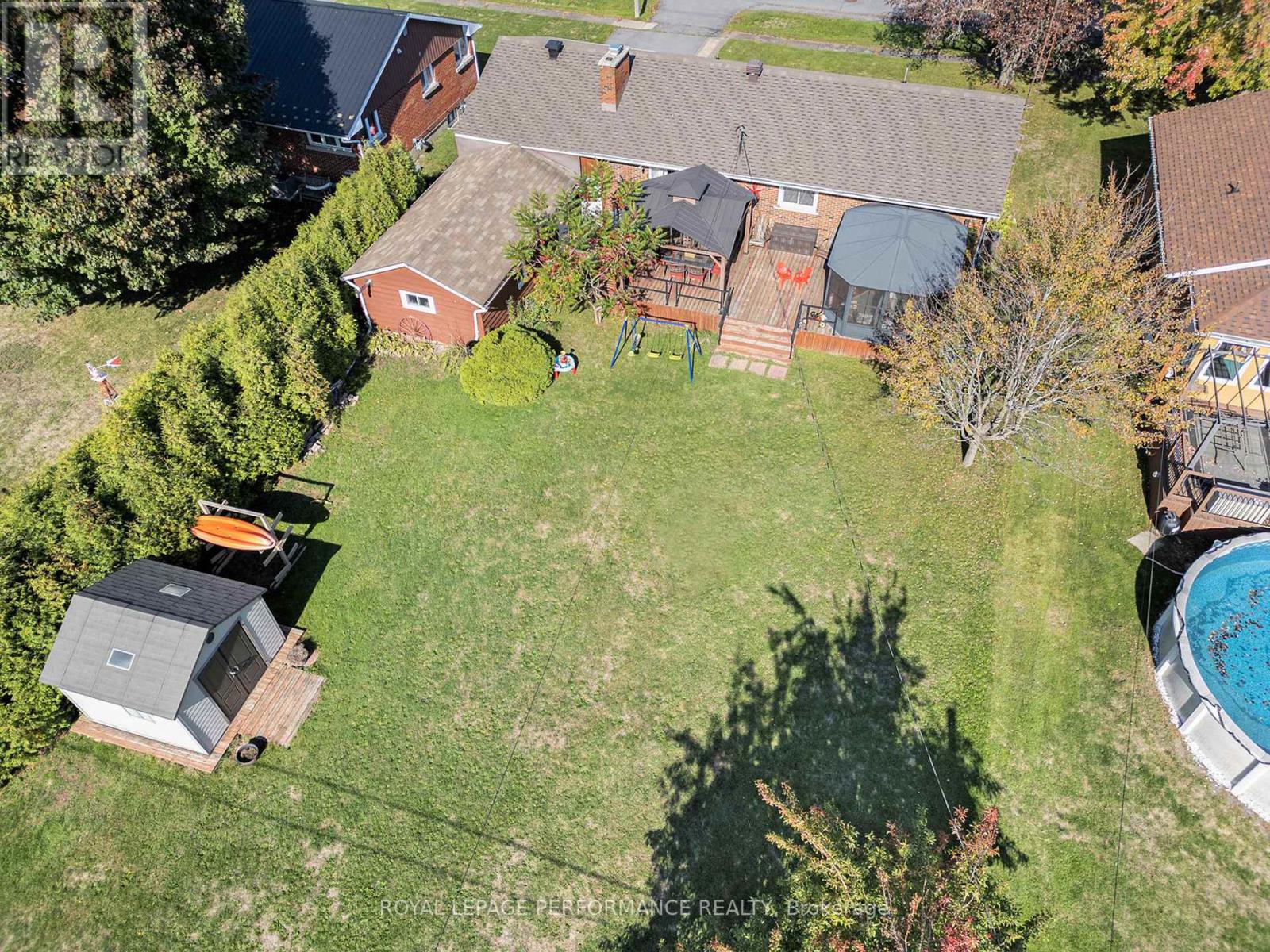 70 St Lawrence Street, South Stormont, Ontario  K0C 1M0 - Photo 34 - X12459302