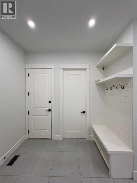 236 East Lakeview Place, Chestermere, Alberta  T1X 0A2 - Photo 7 - A2234652