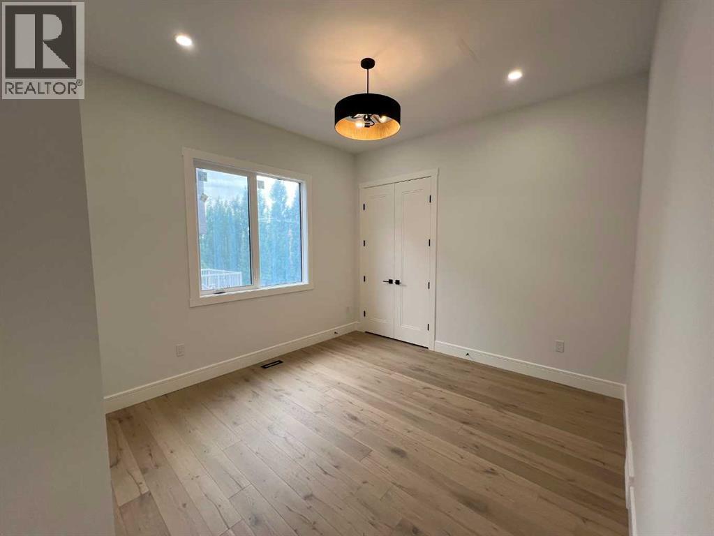 236 East Lakeview Place, Chestermere, Alberta  T1X 0A2 - Photo 6 - A2234652