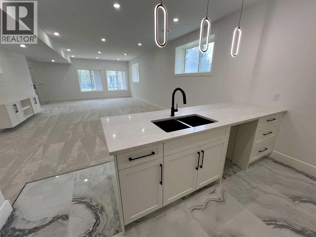 236 East Lakeview Place, Chestermere, Alberta  T1X 0A2 - Photo 41 - A2234652