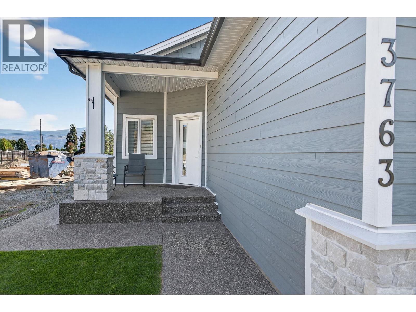 3763 St. James Drive, Westbank, British Columbia  V4T 0G3 - Photo 2 - 10365729