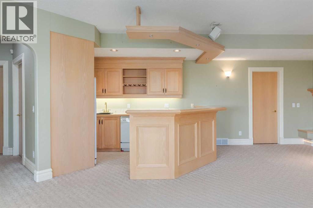 14 Patina Lane Sw, Calgary, Alberta  T3H 3N4 - Photo 40 - A2263476