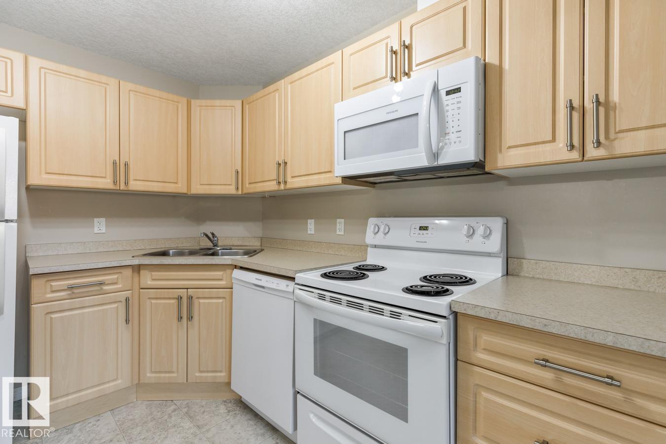 #106 9945 167 St Nw, Edmonton, Alberta  T5P 0K5 - Photo 11 - E4461927
