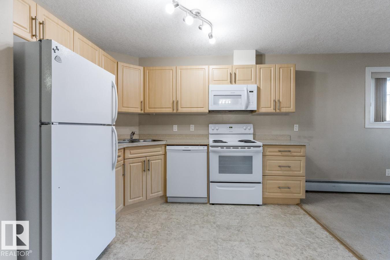#106 9945 167 St Nw, Edmonton, Alberta  T5P 0K5 - Photo 8 - E4461927