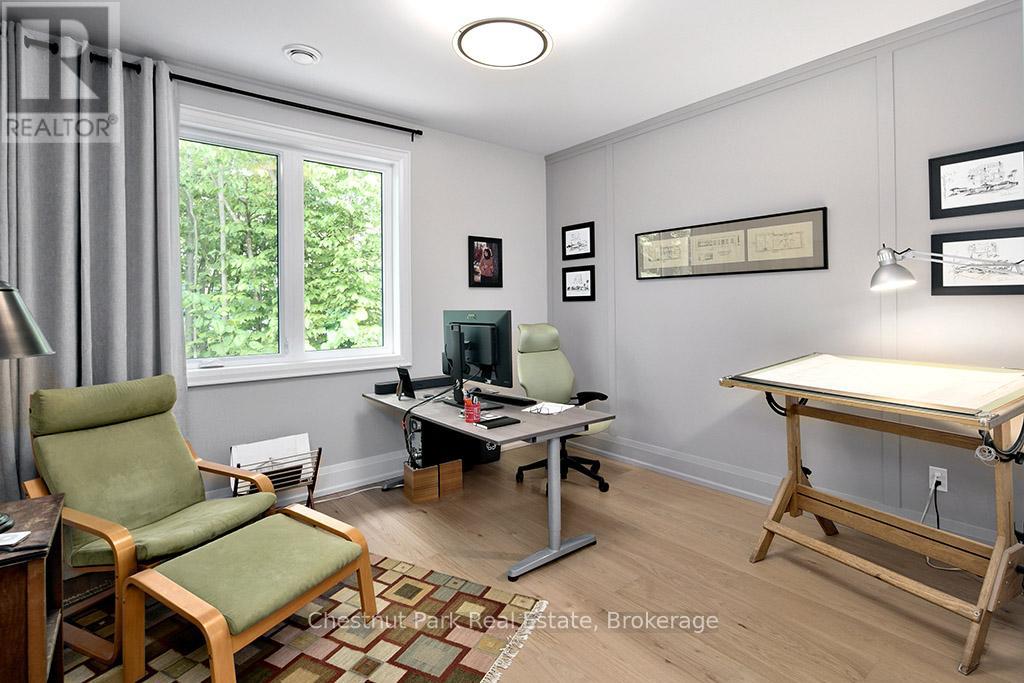 108 Stuart Court, Blue Mountains, Ontario  N0H 2P0 - Photo 27 - X12364564
