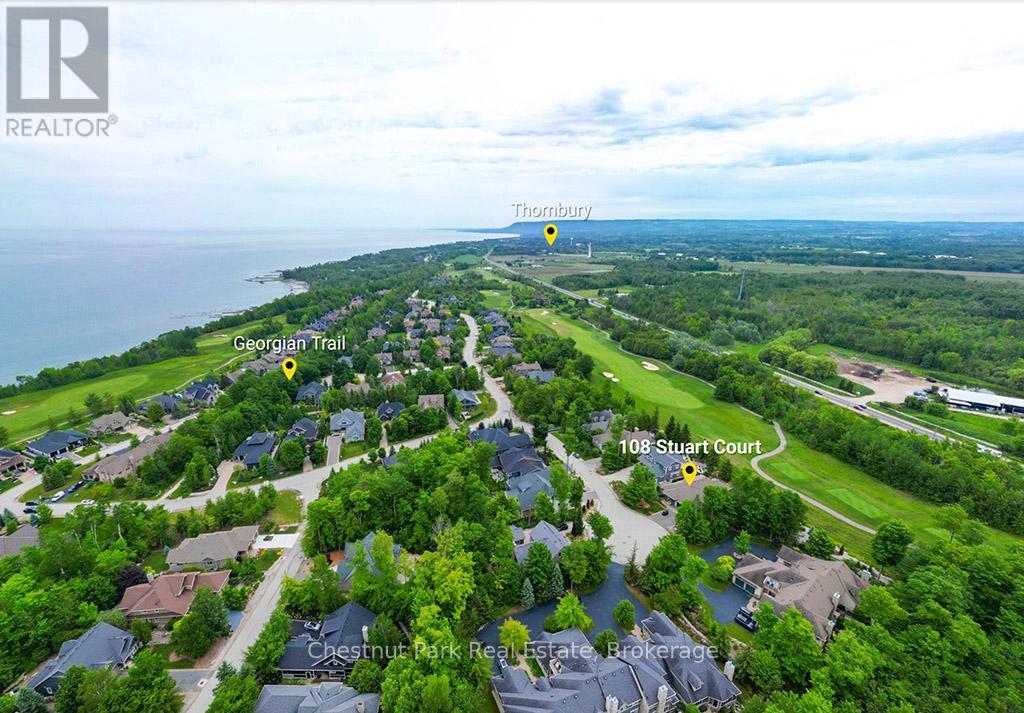 108 Stuart Court, Blue Mountains, Ontario  N0H 2P0 - Photo 4 - X12364564