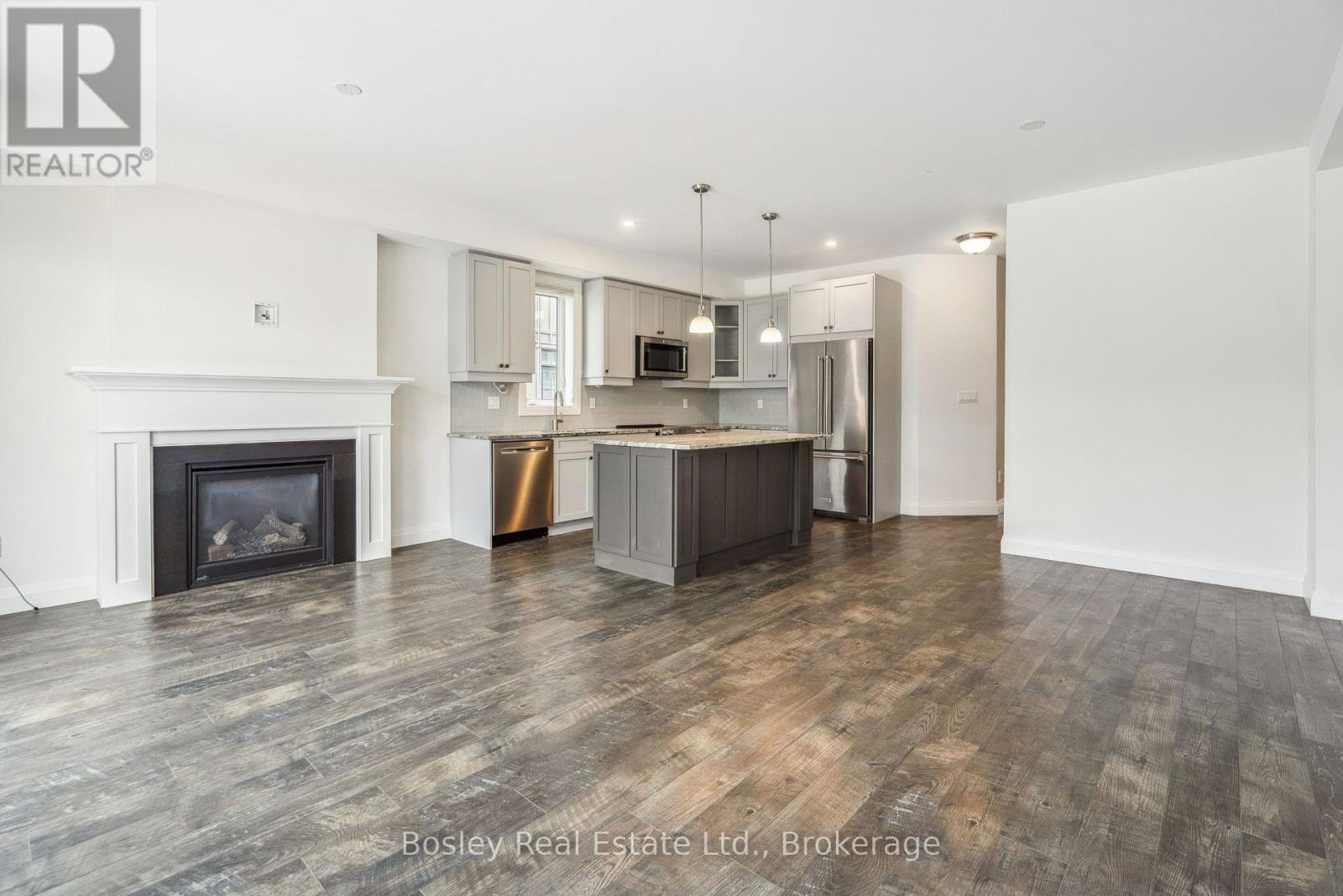 213 Yellow Birch Crescent, Blue Mountains, Ontario  L9Y 0R4 - Photo 10 - X12456533