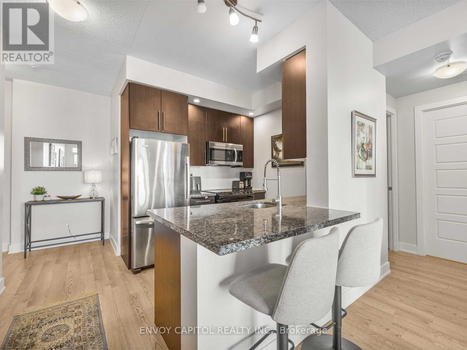 1702 - 28 Linden Street, Toronto, Ontario  M4Y 0A4 - Photo 14 - C12459300