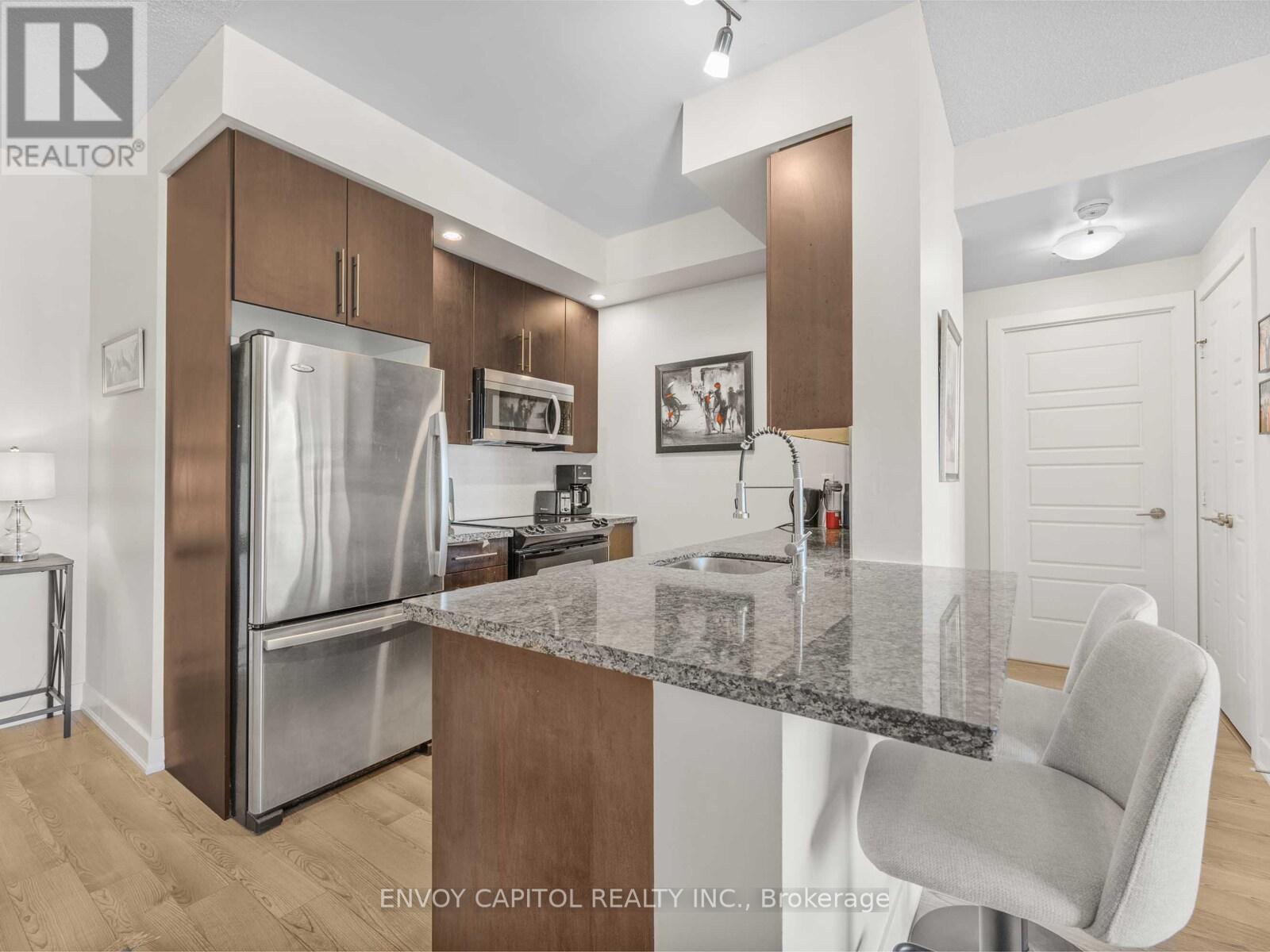 1702 - 28 Linden Street, Toronto, Ontario  M4Y 0A4 - Photo 15 - C12459300