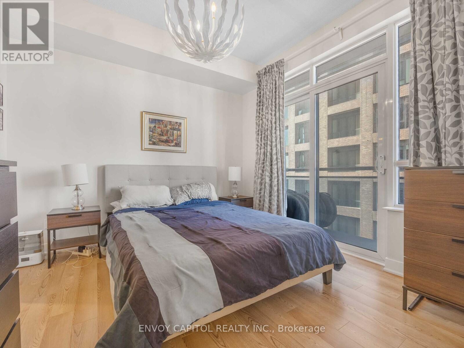 1702 - 28 Linden Street, Toronto, Ontario  M4Y 0A4 - Photo 18 - C12459300