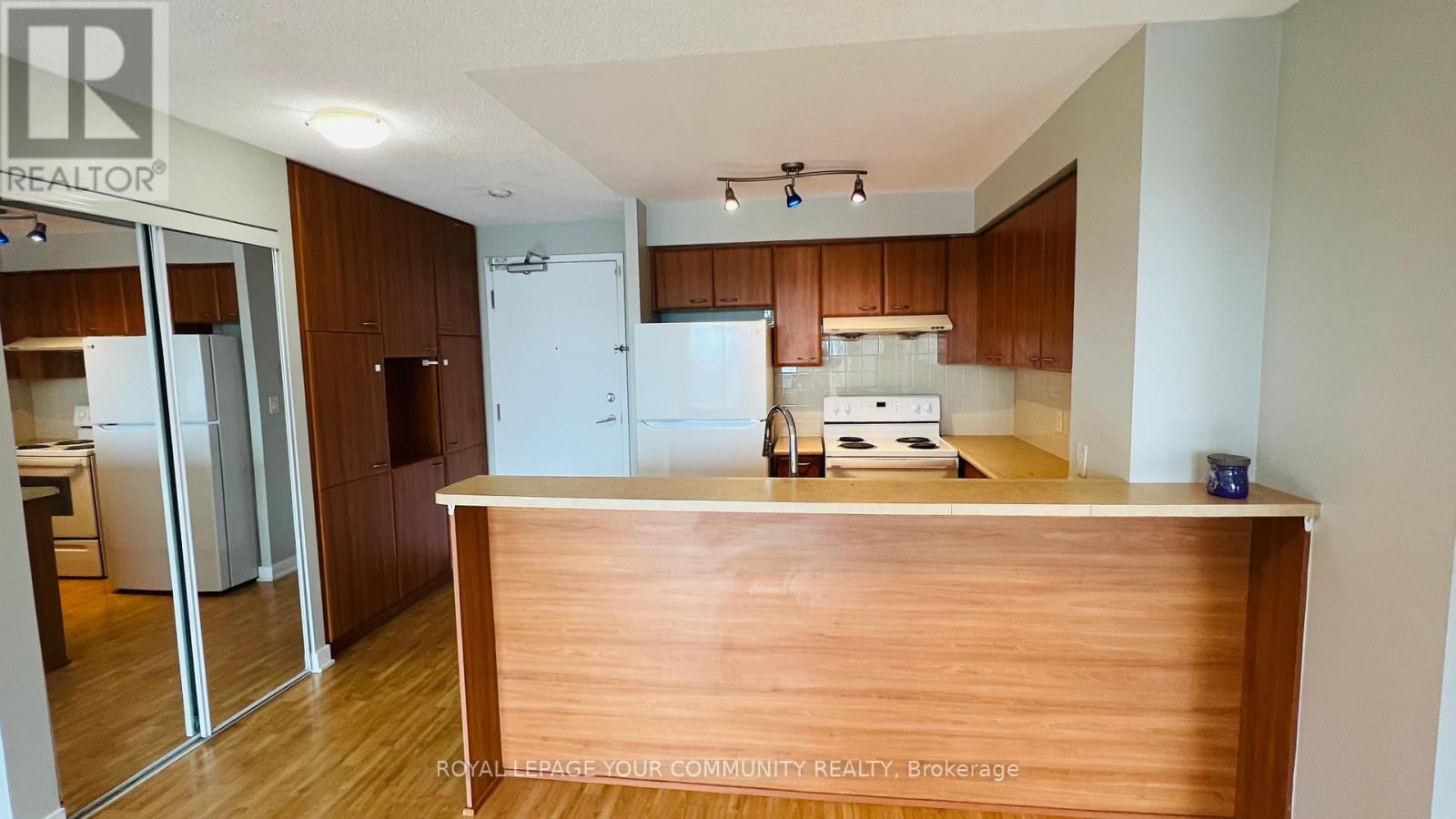 609 - 38 Lee Centre Drive, Toronto, Ontario  M1H 3J7 - Photo 8 - E12459294