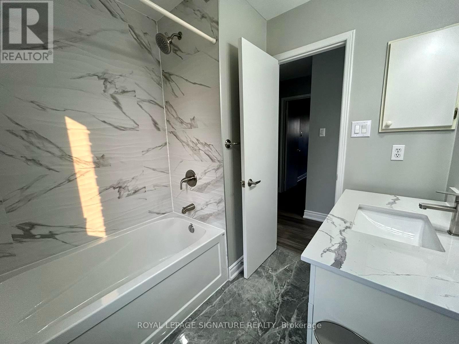1176 Beaver Valley Crescent, Oshawa, Ontario  L1J 8N3 - Photo 9 - E12459307