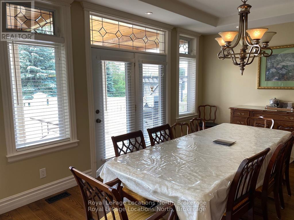 212 Snowbridge Way, Blue Mountains, Ontario  L9Y 0V1 - Photo 9 - X12459312