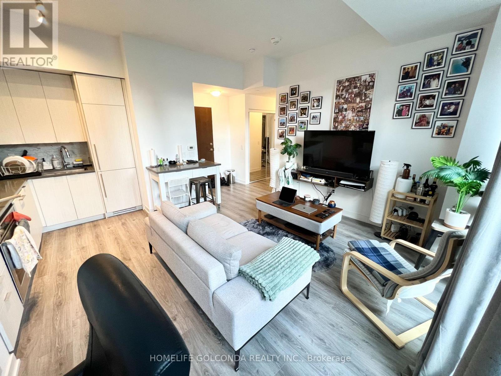703 - 38 Iannuzzi Street, Toronto, Ontario  M5V 1B2 - Photo 2 - C12459311