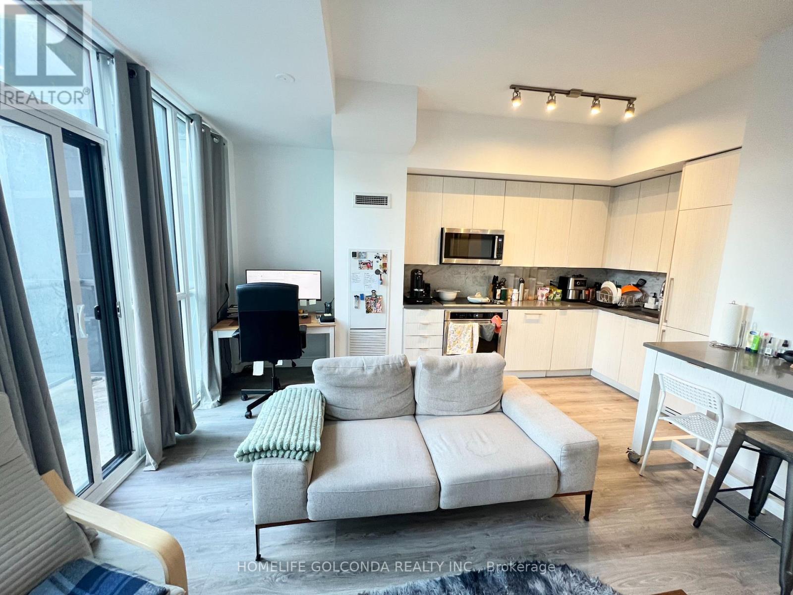 703 - 38 Iannuzzi Street, Toronto, Ontario  M5V 1B2 - Photo 4 - C12459311