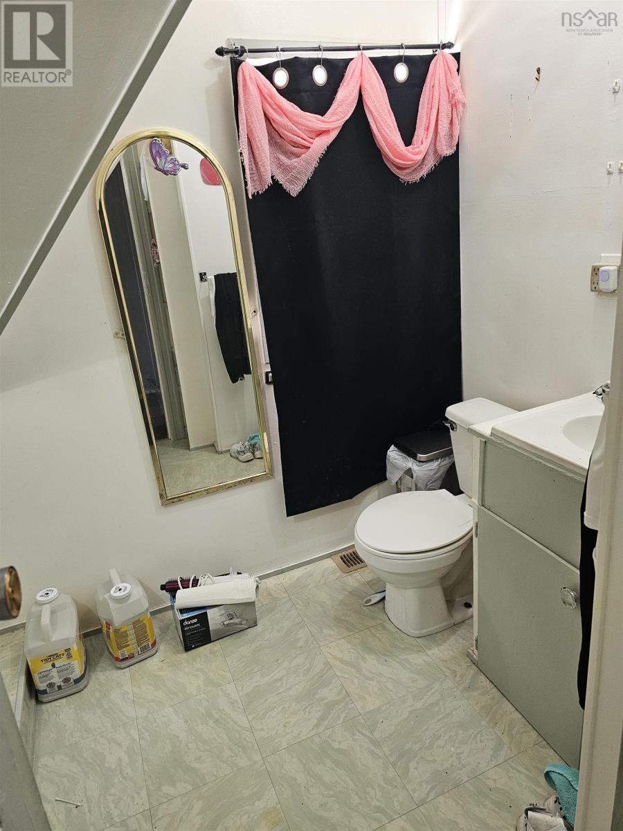 18 International Street, Glace Bay, Nova Scotia  B1A 3P7 - Photo 13 - 202525689