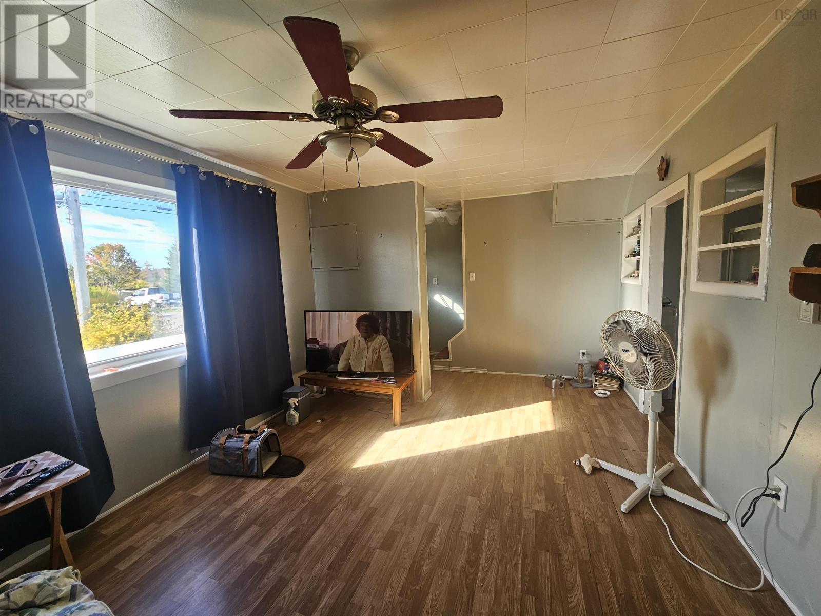 18 International Street, Glace Bay, Nova Scotia  B1A 3P7 - Photo 7 - 202525689