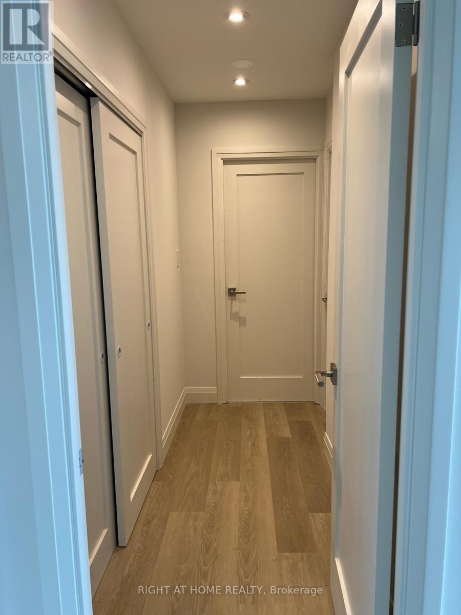 3240 - 33 Harbour Square, Toronto, Ontario  M5J 2G2 - Photo 13 - C12459180