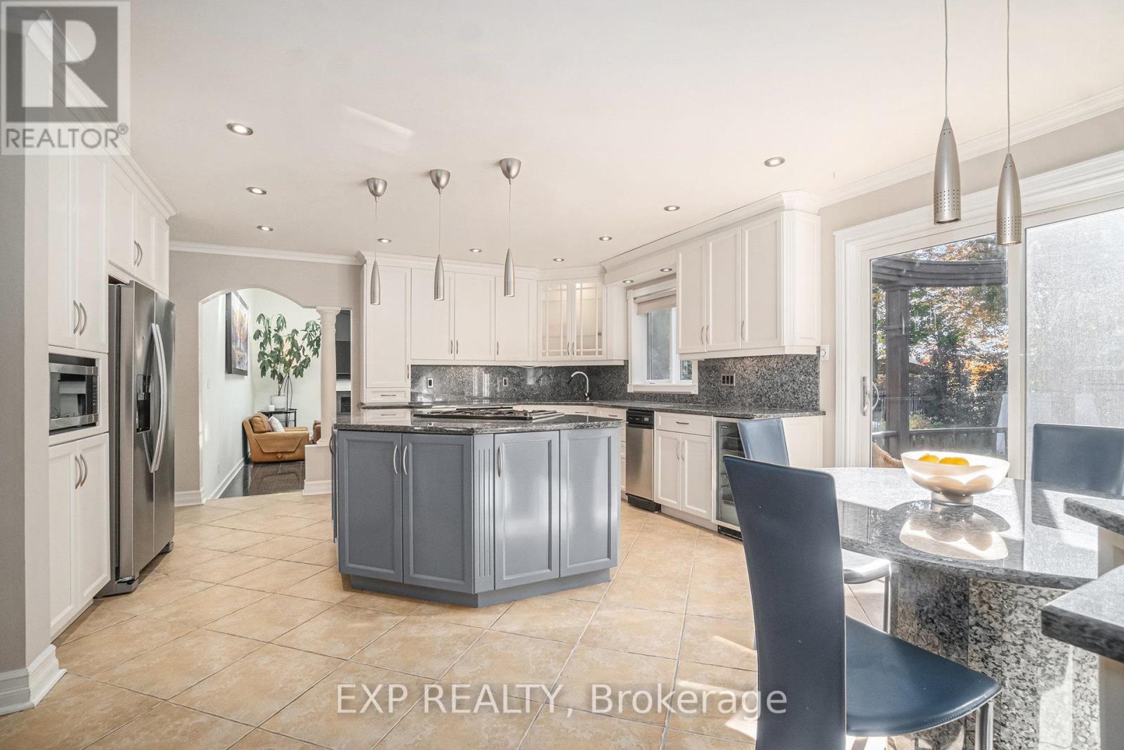 150 Topaze Avenue, Ottawa, Ontario  K4B 1K1 - Photo 12 - X12459316