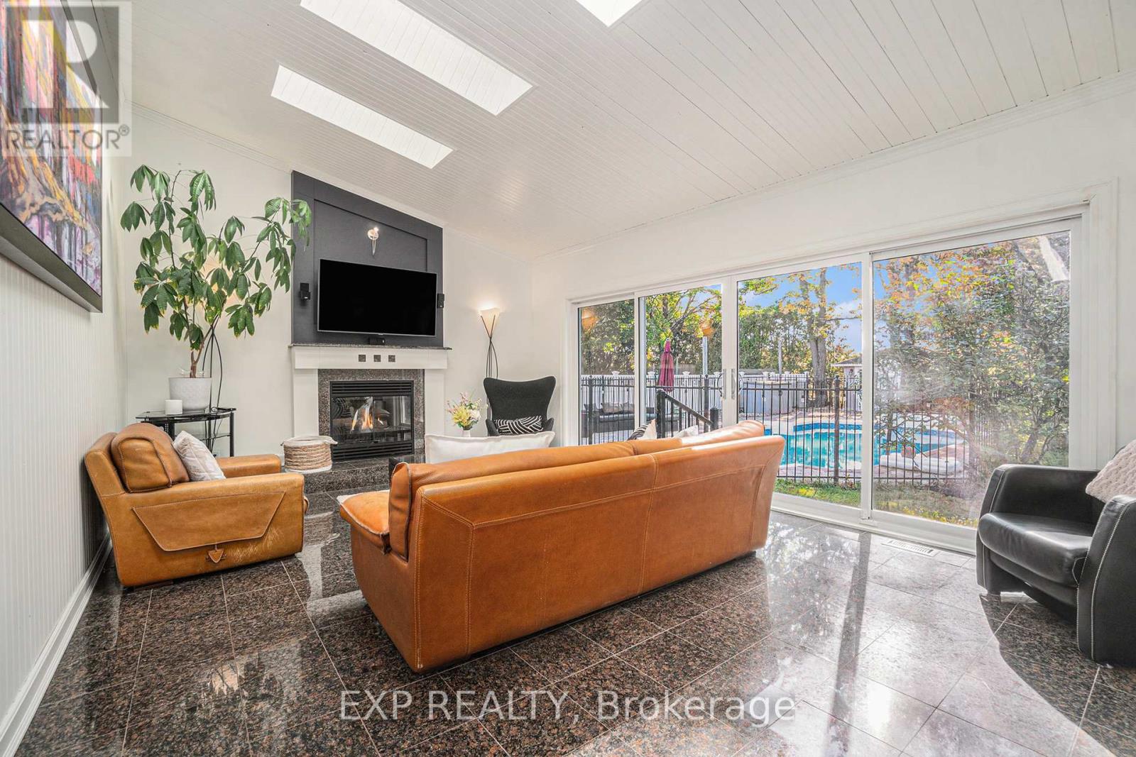 150 Topaze Avenue, Ottawa, Ontario  K4B 1K1 - Photo 16 - X12459316