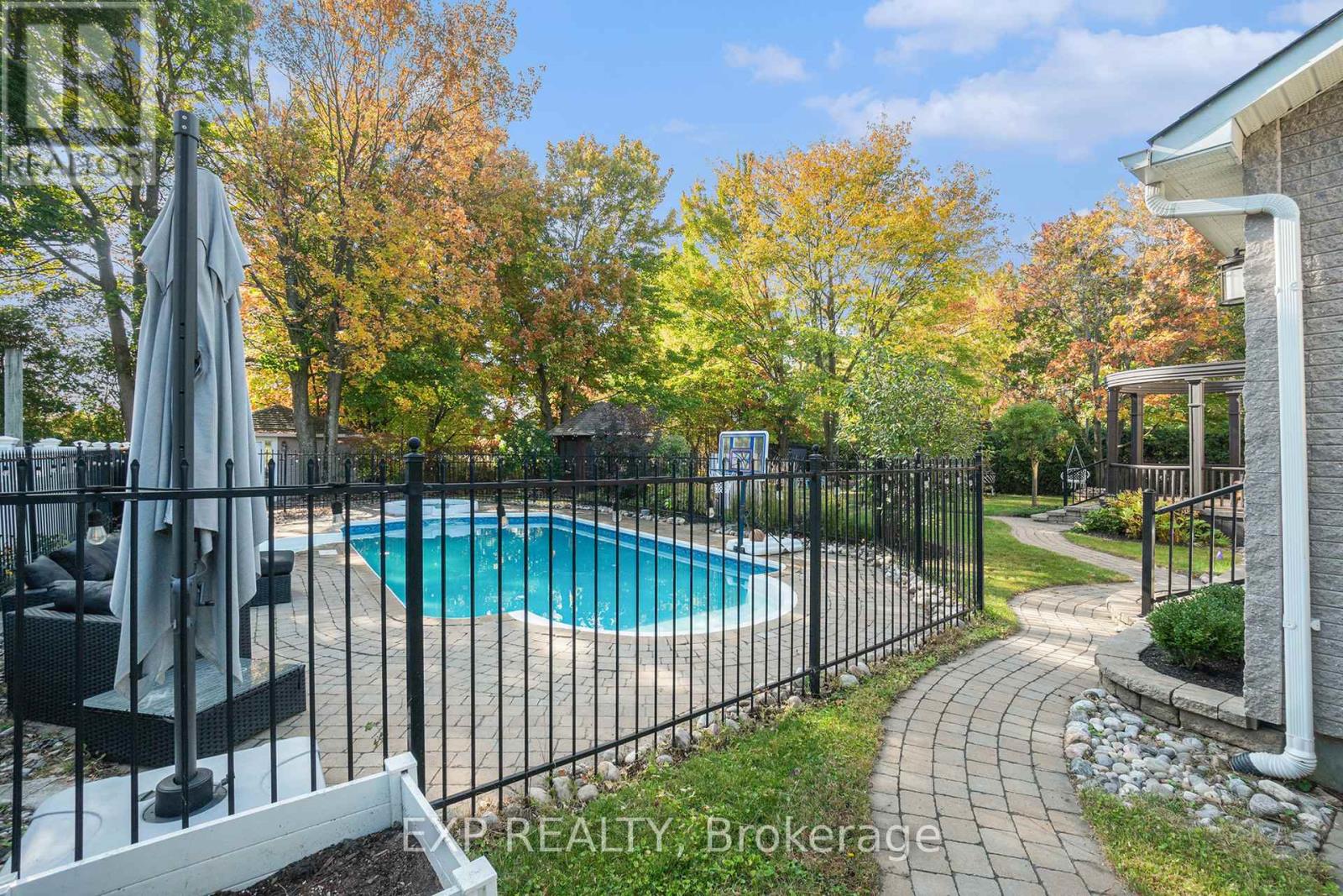 150 Topaze Avenue, Ottawa, Ontario  K4B 1K1 - Photo 38 - X12459316