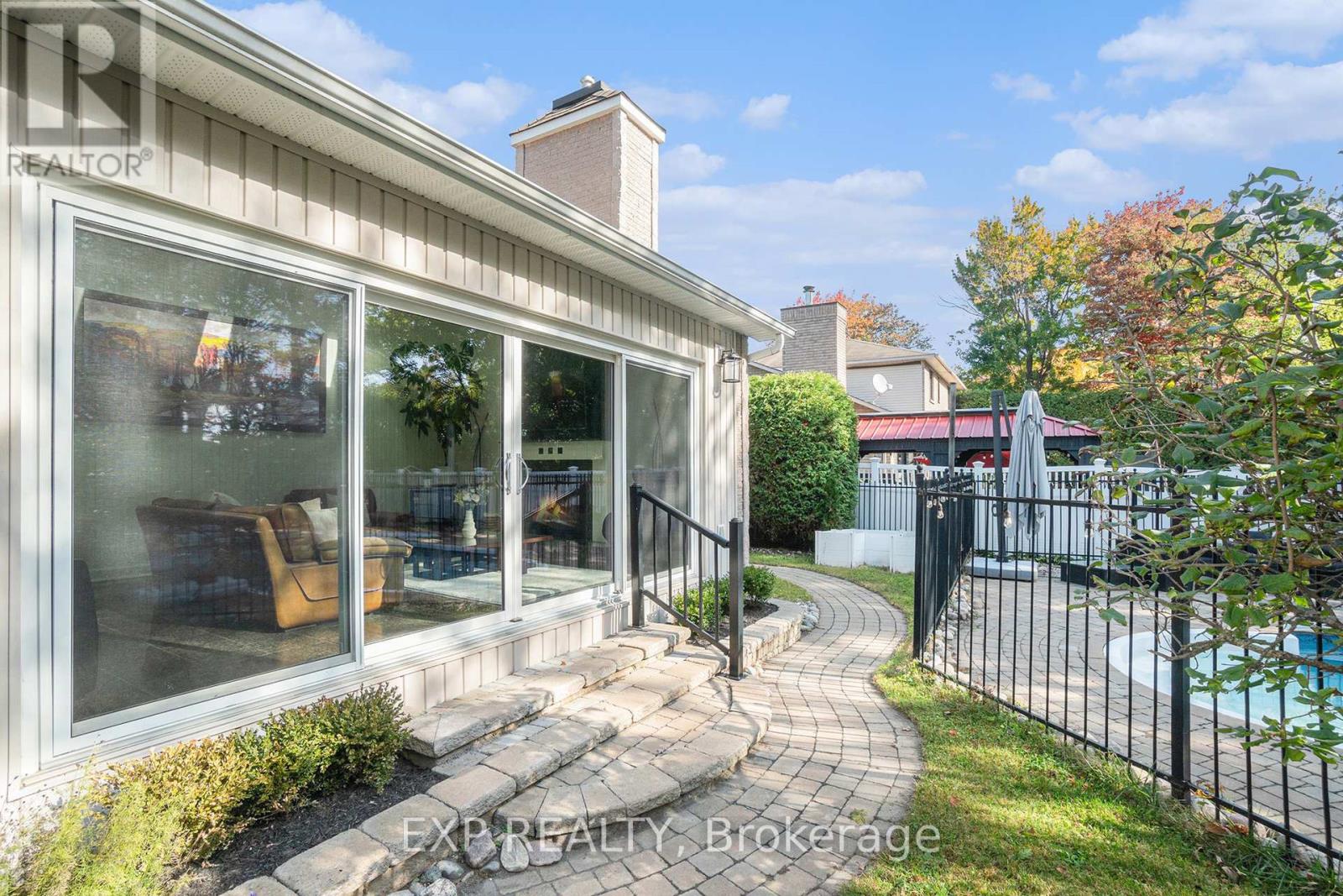 150 Topaze Avenue, Ottawa, Ontario  K4B 1K1 - Photo 42 - X12459316