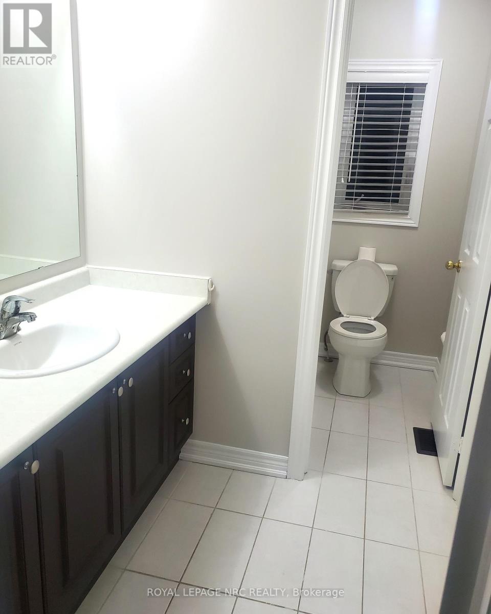84 Lola Crescent, Brampton, Ontario  L7A 0A8 - Photo 23 - W12459323