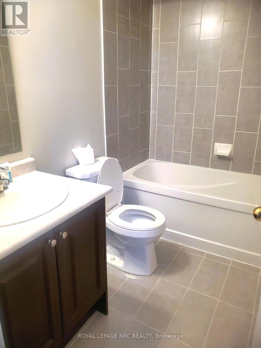 84 Lola Crescent, Brampton, Ontario  L7A 0A8 - Photo 24 - W12459323