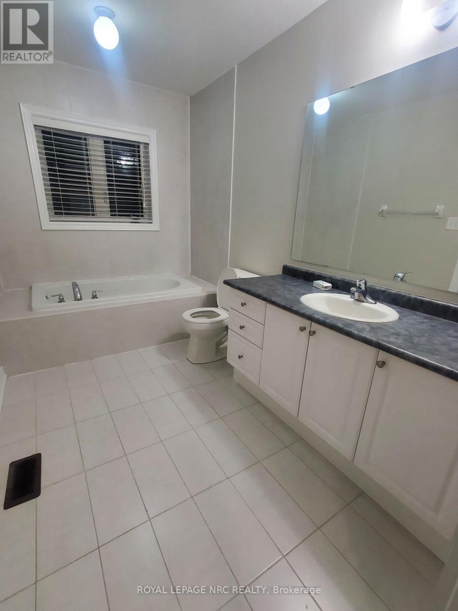 84 Lola Crescent, Brampton, Ontario  L7A 0A8 - Photo 25 - W12459323