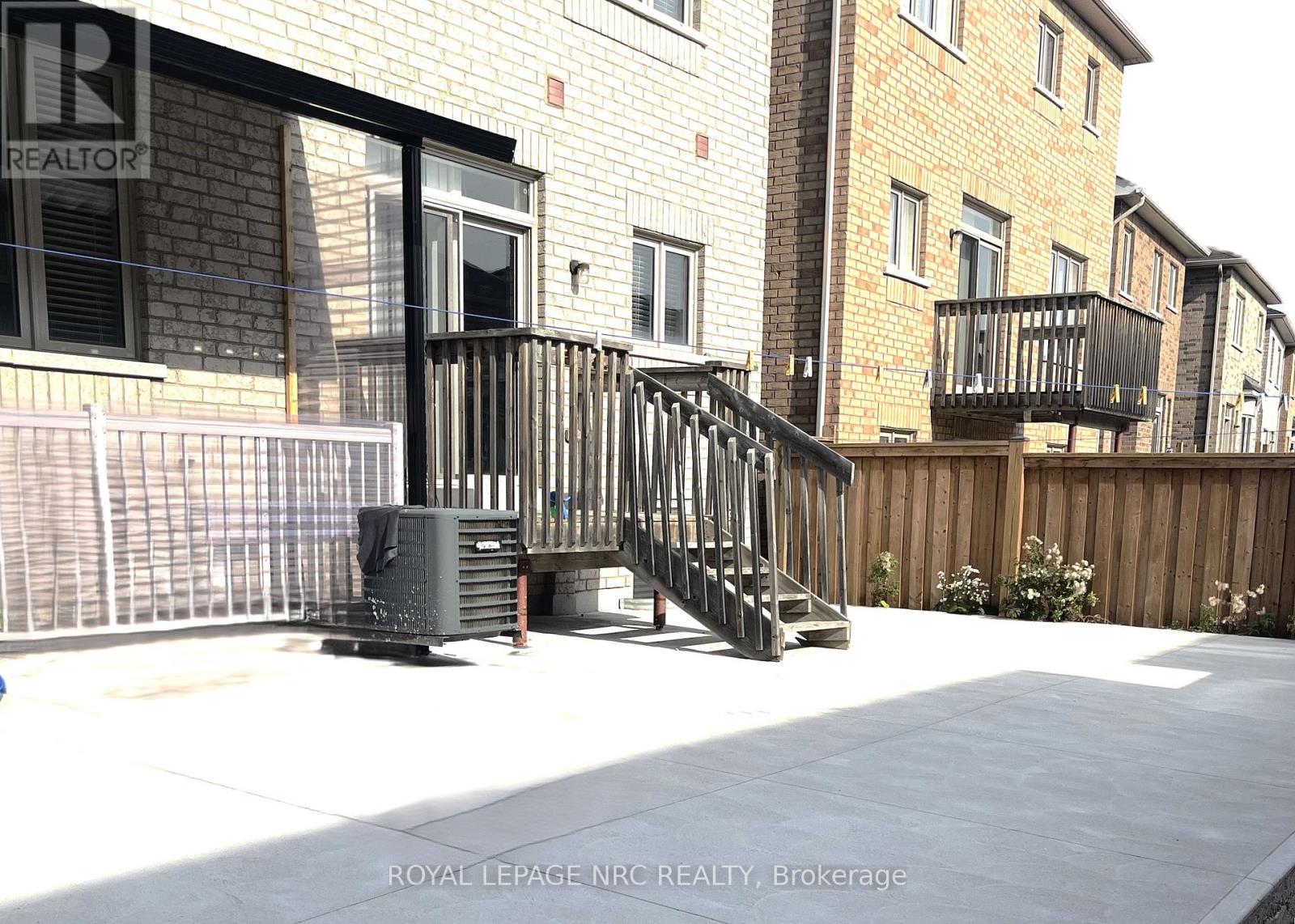 84 Lola Crescent, Brampton, Ontario  L7A 0A8 - Photo 26 - W12459323