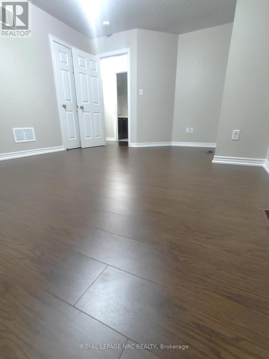 84 Lola Crescent, Brampton, Ontario  L7A 0A8 - Photo 8 - W12459323