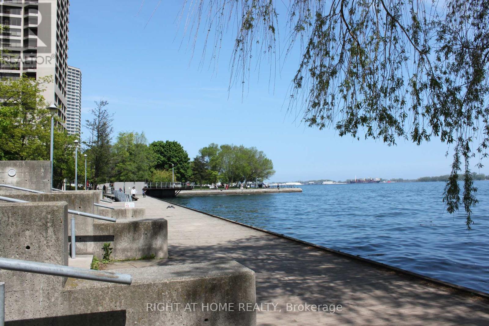 3240 - 33 Harbour Square, Toronto, Ontario  M5J 2G2 - Photo 19 - C12459180