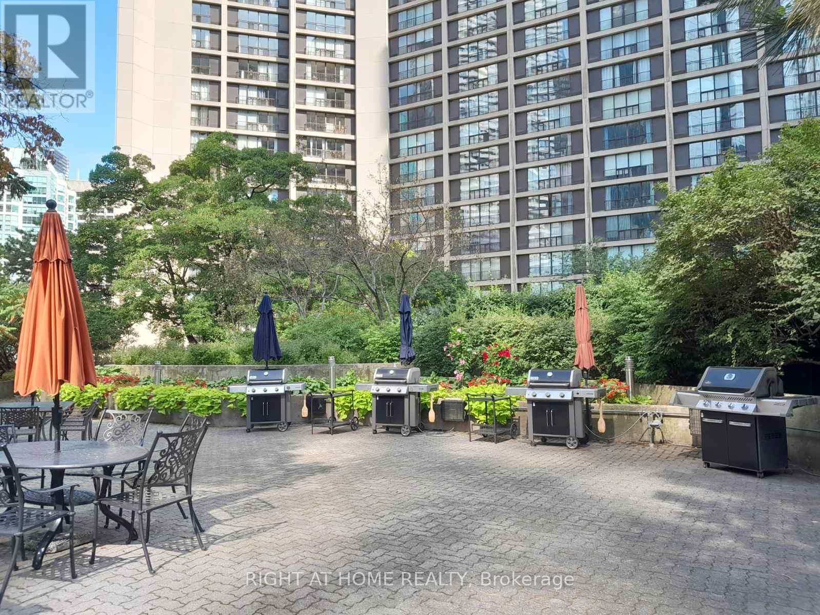 3240 - 33 Harbour Square, Toronto, Ontario  M5J 2G2 - Photo 24 - C12459180