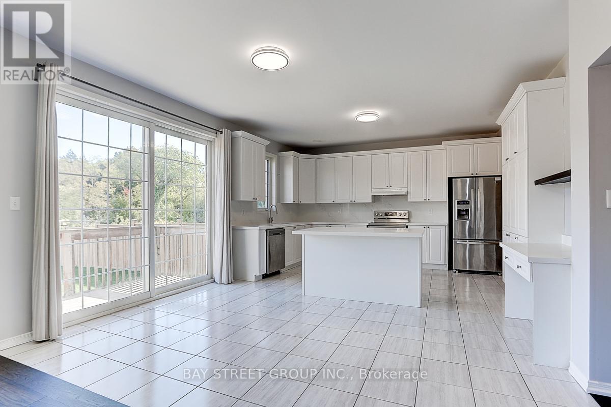 2433 Equestrian Crescent, Oshawa, Ontario  L1L 0L9 - Photo 11 - E12459324