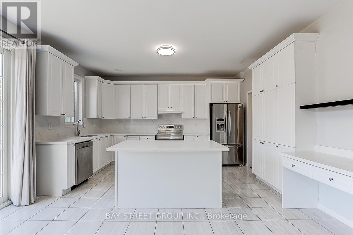 2433 Equestrian Crescent, Oshawa, Ontario  L1L 0L9 - Photo 13 - E12459324