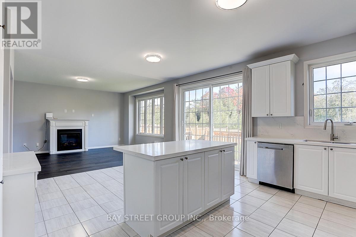 2433 Equestrian Crescent, Oshawa, Ontario  L1L 0L9 - Photo 15 - E12459324