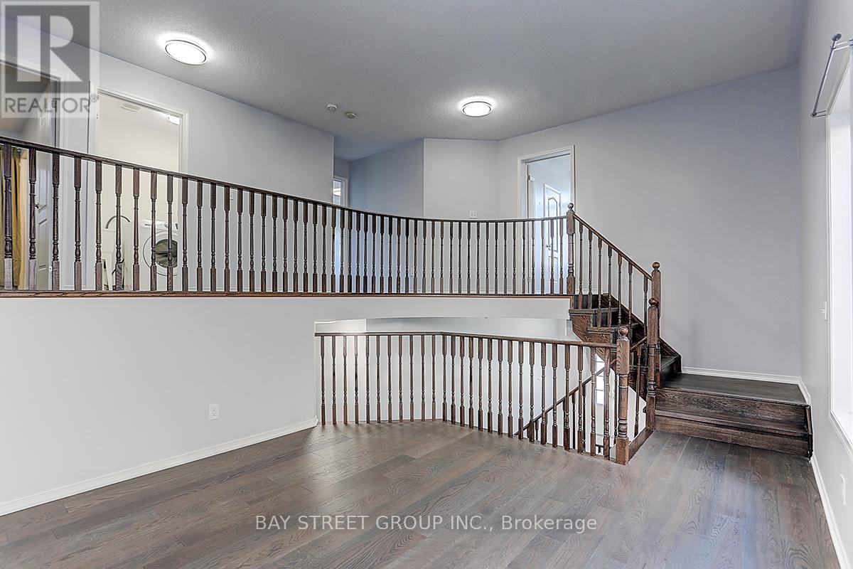 2433 Equestrian Crescent, Oshawa, Ontario  L1L 0L9 - Photo 19 - E12459324