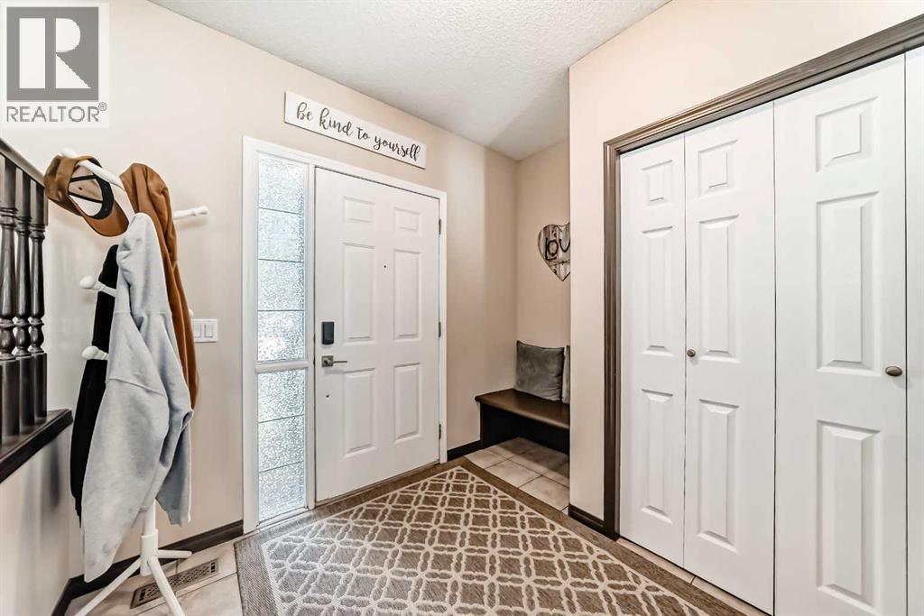 778 Fairways Green Nw, Airdrie, Alberta  T4B 3E6 - Photo 3 - A2232393