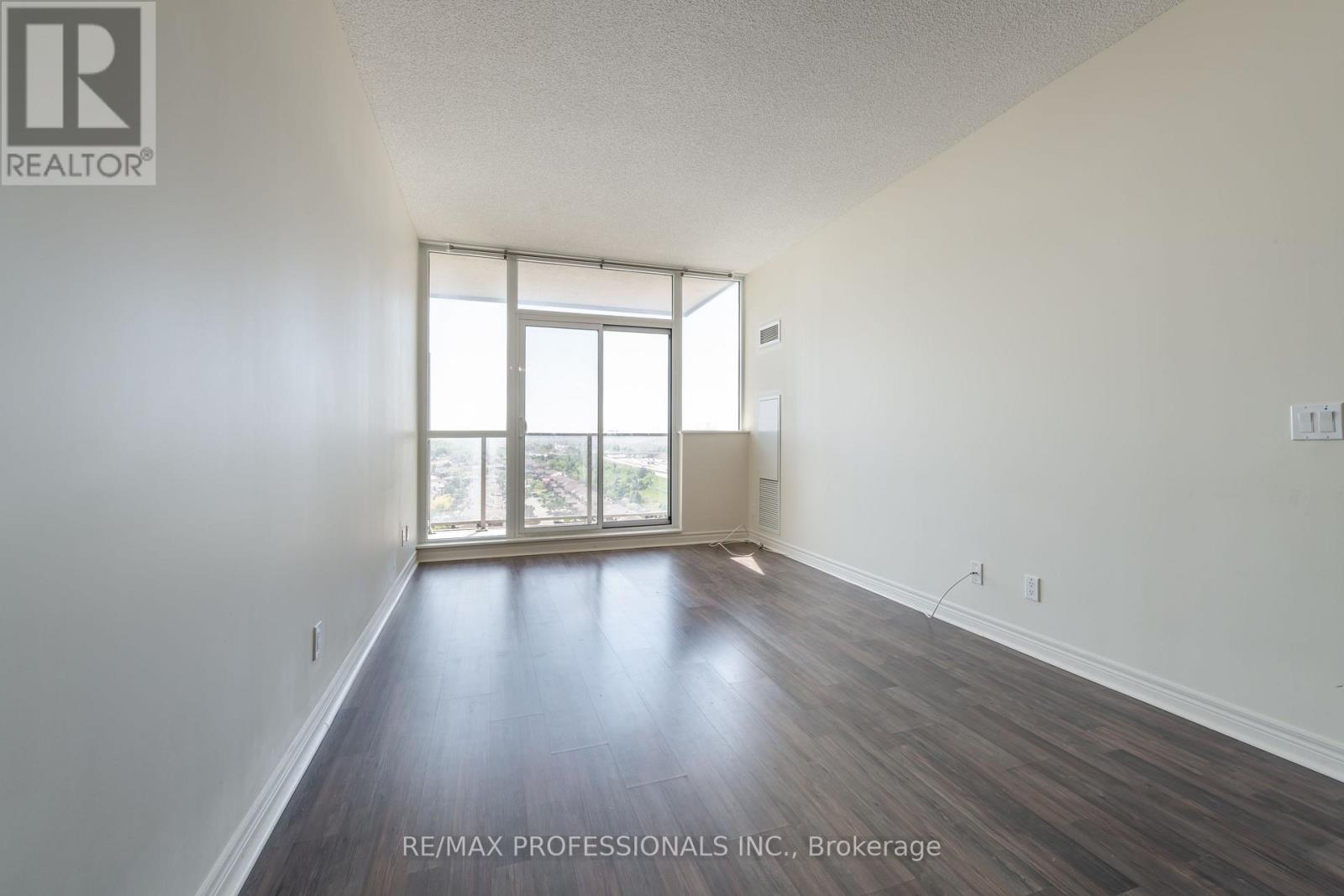 1511 - 339 Rathburn Road, Mississauga, Ontario  L5B 0C8 - Photo 14 - W12459313