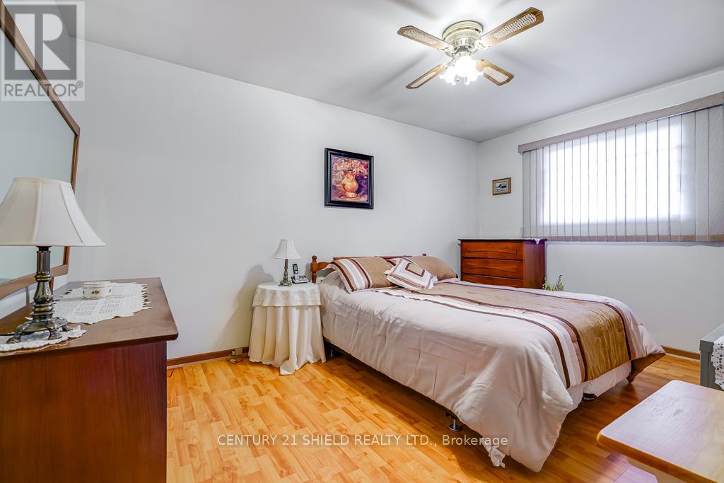 105 Athlone Drive, Cornwall, Ontario  K6H 6K9 - Photo 15 - X12459325