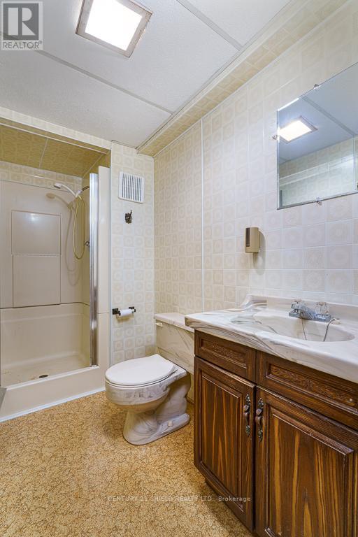105 Athlone Drive, Cornwall, Ontario  K6H 6K9 - Photo 20 - X12459325