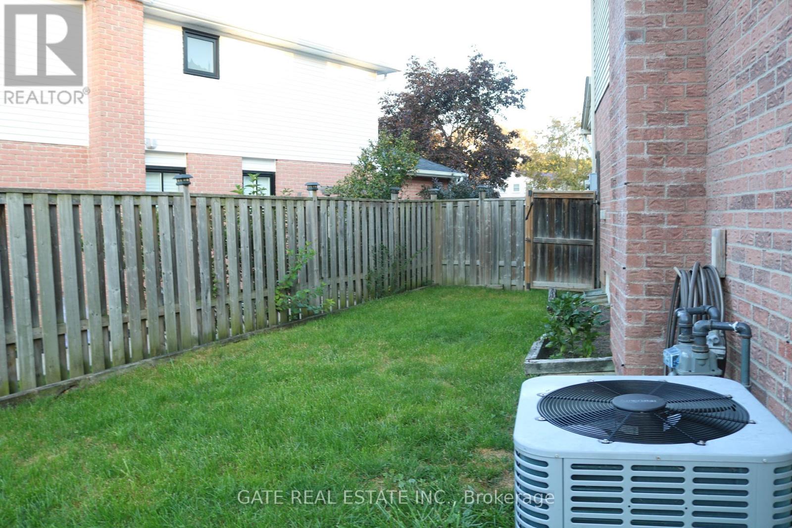 13 Spring Street, Whitchurch-Stouffville, Ontario  L4A 7X1 - Photo 16 - N12459326