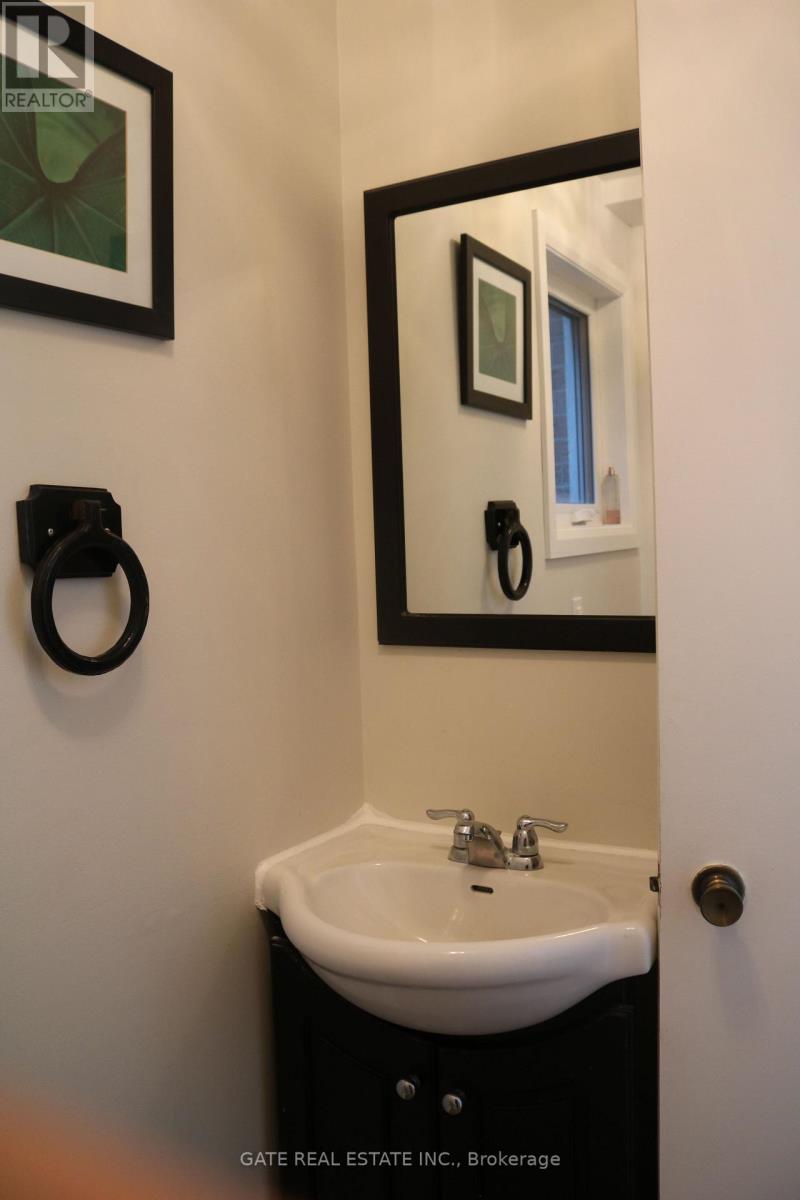 13 Spring Street, Whitchurch-Stouffville, Ontario  L4A 7X1 - Photo 23 - N12459326