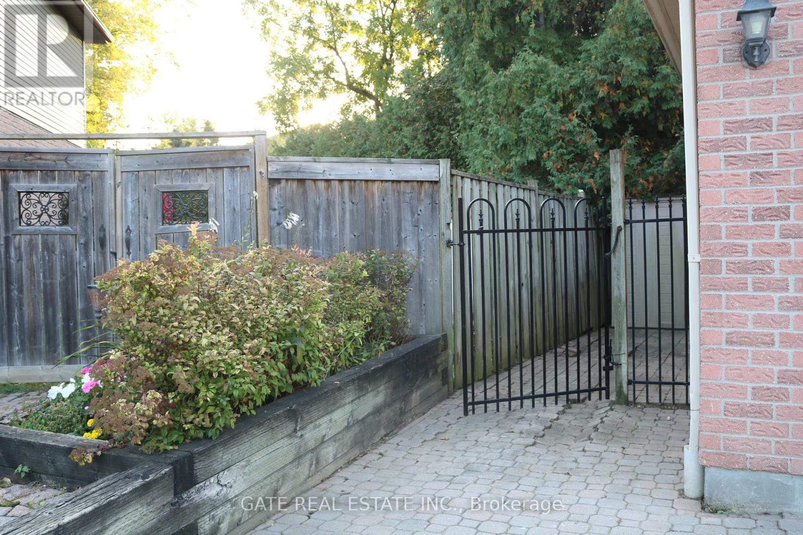 13 Spring Street, Whitchurch-Stouffville, Ontario  L4A 7X1 - Photo 34 - N12459326