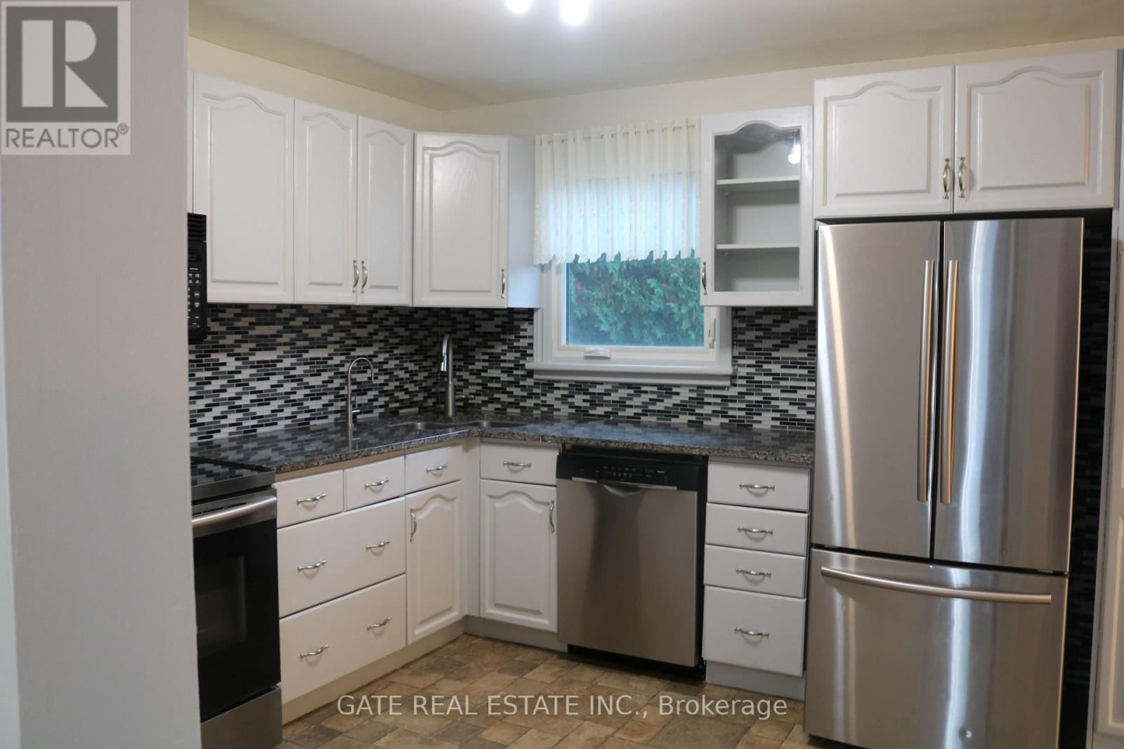 13 Spring Street, Whitchurch-Stouffville, Ontario  L4A 7X1 - Photo 40 - N12459326