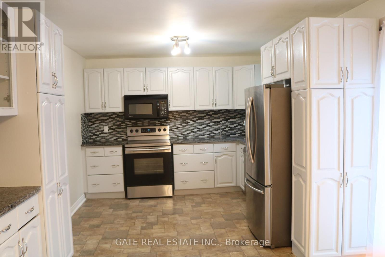 13 Spring Street, Whitchurch-Stouffville, Ontario  L4A 7X1 - Photo 42 - N12459326